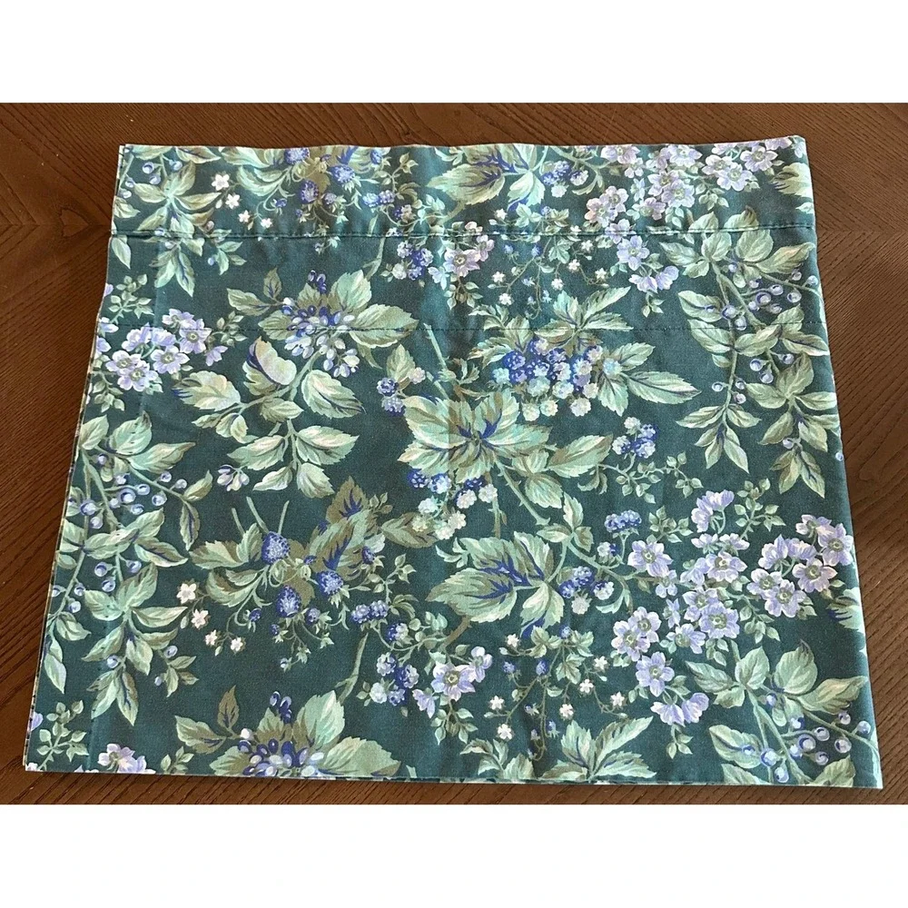 Vintage Laura Ashley Bramble Berry Blouson Valance Rod Pocket 84'' x 18''